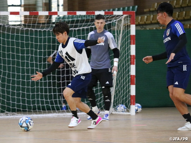 フットサル日本代表　ウズベキスタンでの試合に向けて活動を開始